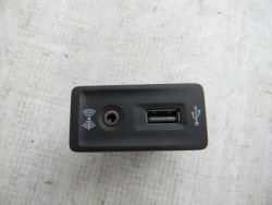 PANEL PORT USB AUX...