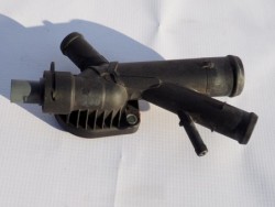 AP OBUDOWA TERMOSTATU...