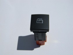 PRZYCISK WLEWU PALIWA...